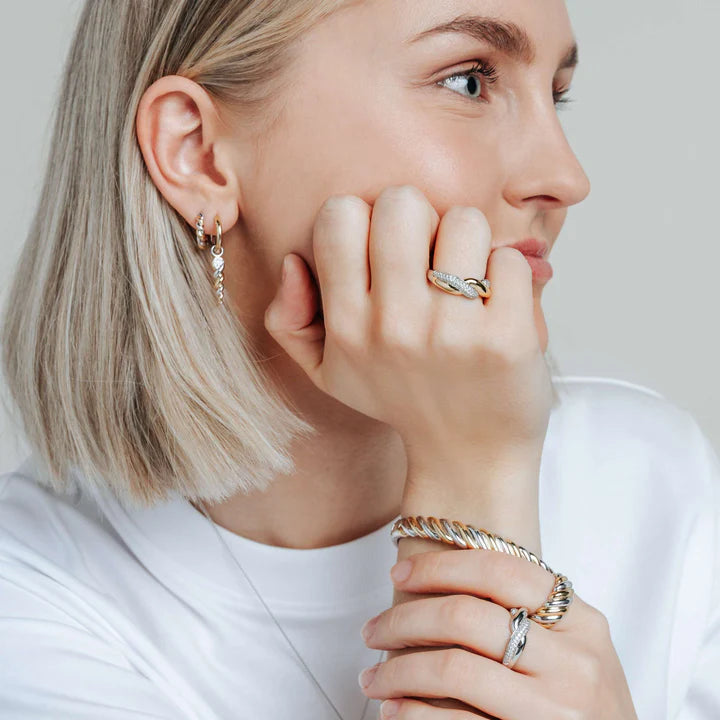 TISENTO TWO-TONED CZ TWIST RING