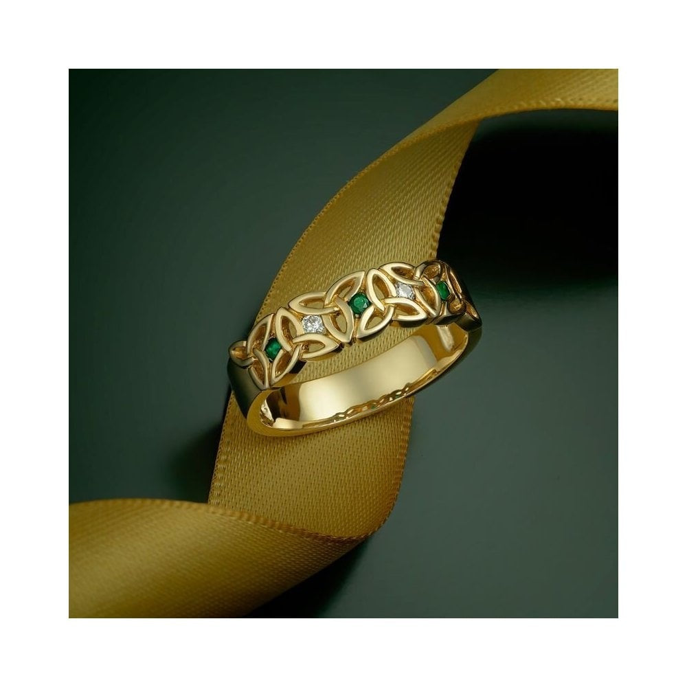 14K GOLD DIAMOND & EMERALD TRINITY KNOT RING