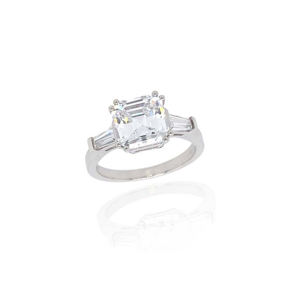 9CT WHITE GOLD RING WITH A PRINCESS CUT CUBIC ZIRCONIA CENTRE AND 2 CZ BAGUETTES