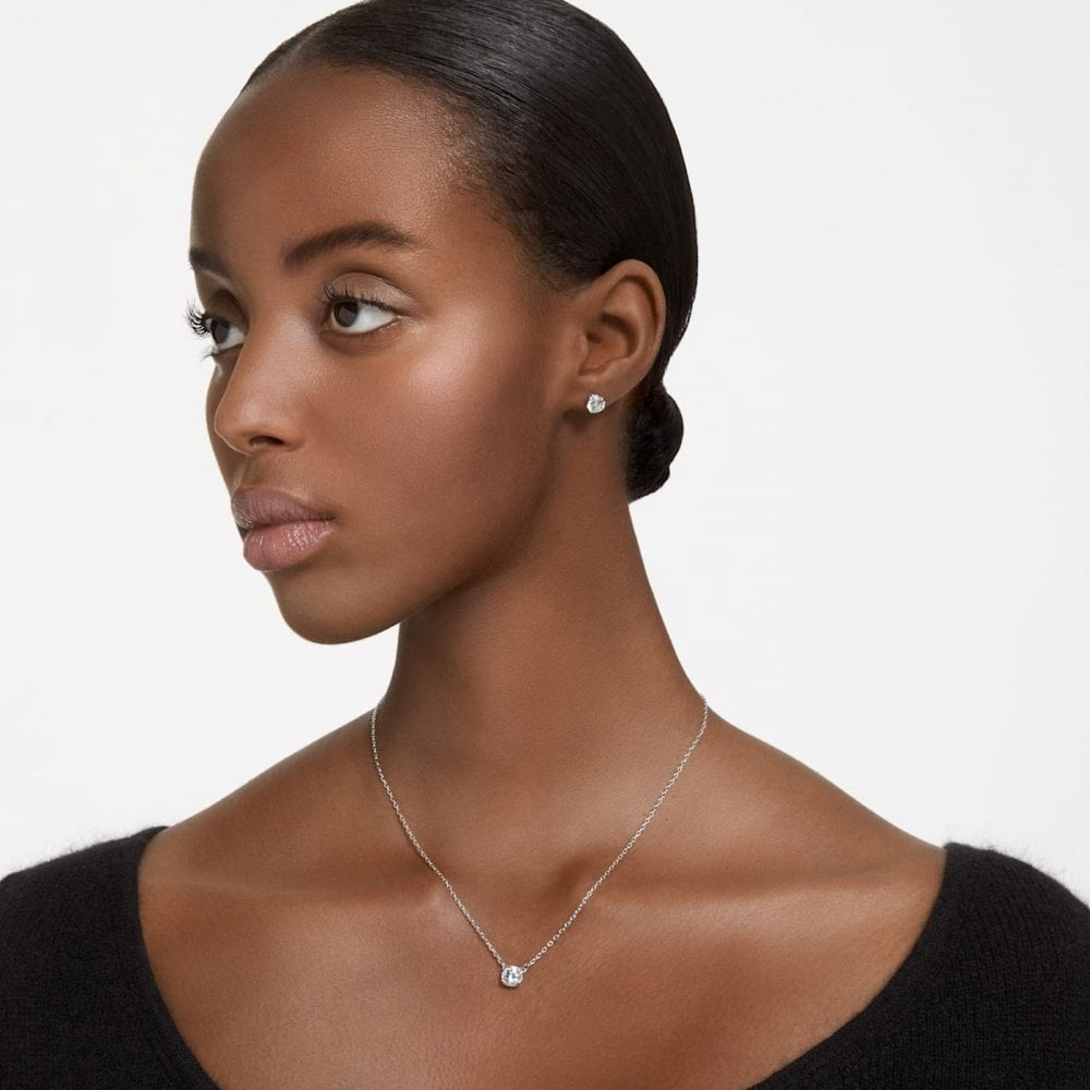 CONSTELLA WHITE ROUND CUT PENDANT AND EARRINGS SET