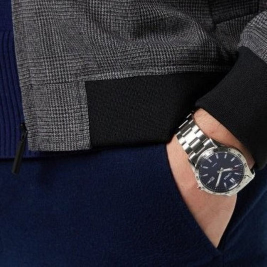 Lorus Mens Navy Analogue Dial Watch