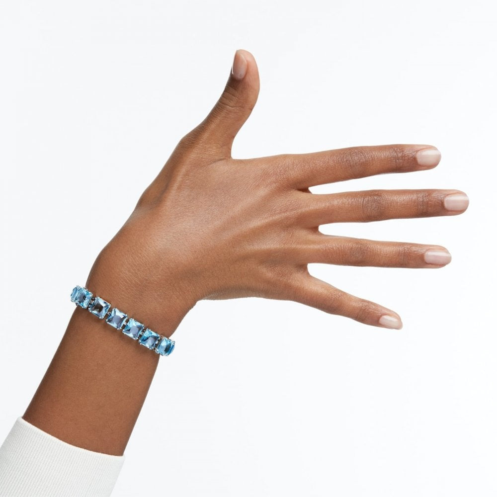 MILLENIA SQUARE CUT BLUE RHODIUM FINISHED BRACELECT