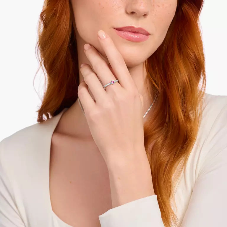 THOMAS SABO SILVER SOLITAIRE RING WITH RED HEART-SHAPED STONE