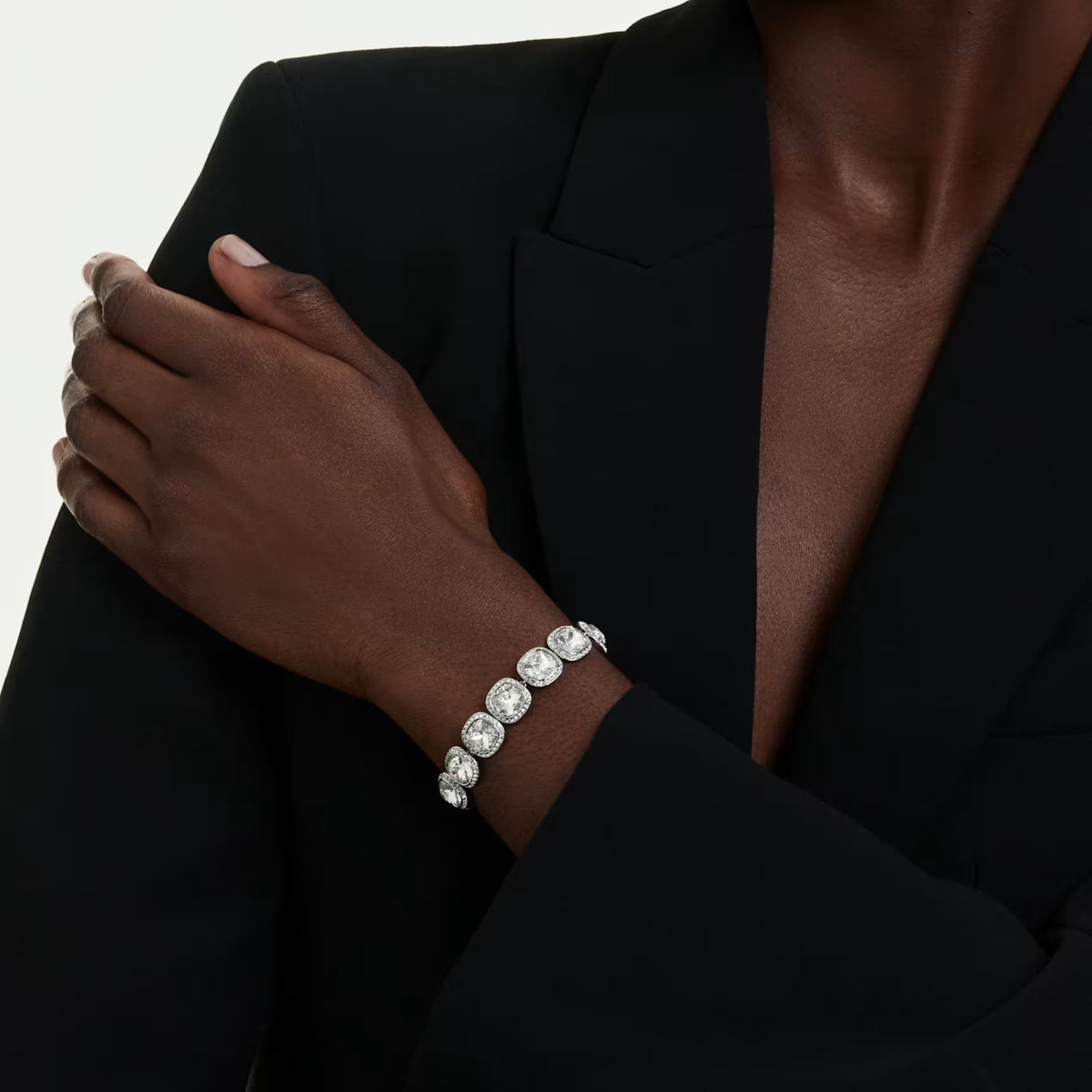 Una Angelic Cushion Cut Swarovski Bracelet