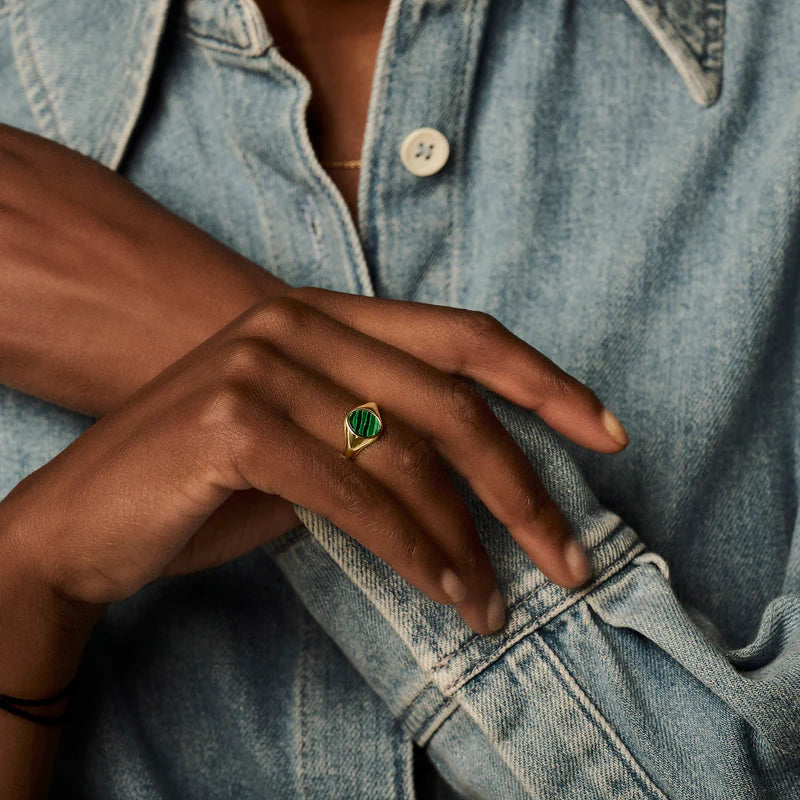 14CT YG BLUSH MALACHITE SIGNET RING