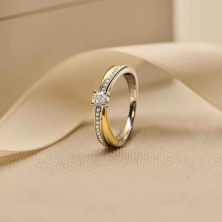 TISENTO TWO-TONED CZ SOLITAIRE TWIST BAND RING