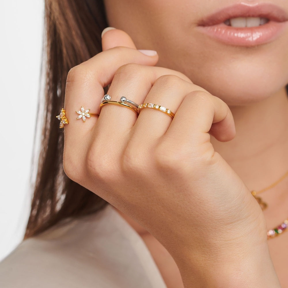 18CT GOLD ON SILVER ZIRCONIA DANCING STONES RING