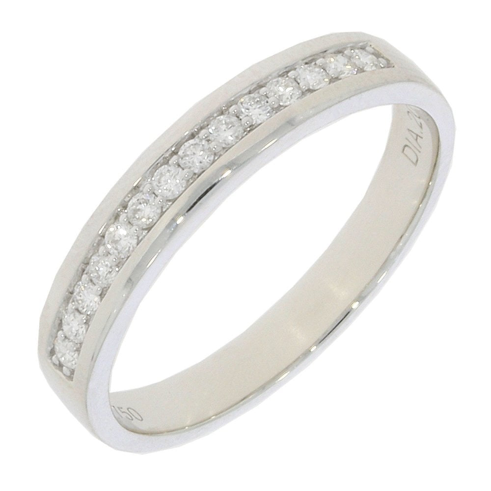 18ct White Gold claw set Diamond band with 14 brilliant cut diamonds (0.2ct)