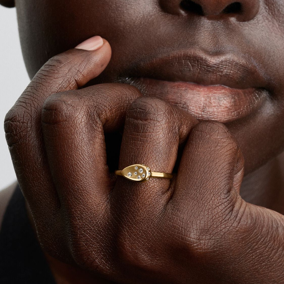 14ct Gold on Silver Medium Stone-Set Oval Signet Pandora Ring