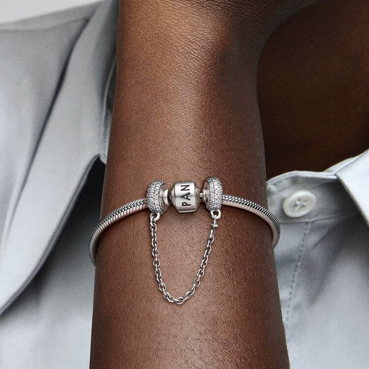 Sparkling Pavé Safety Chain Pandora Charm