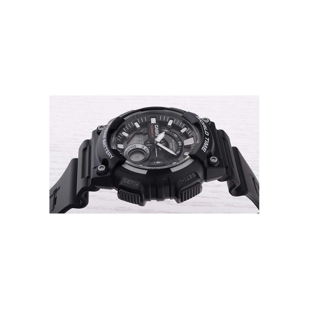 CASIO WORLD TIME 10 YEAR BATTERY DIGITAL GENTS WATCH