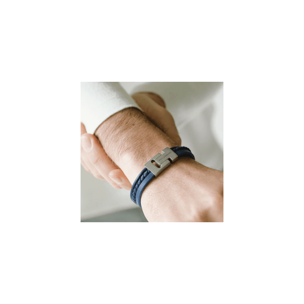CASUAL COLE NAVY LEATHER BRACELET