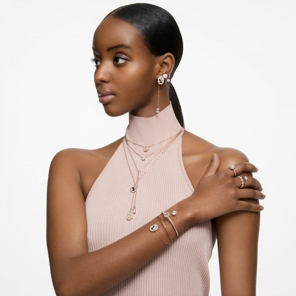 CONSTELLA ROUND CUT WHITE ROSE GOLD COCKTAIL RING