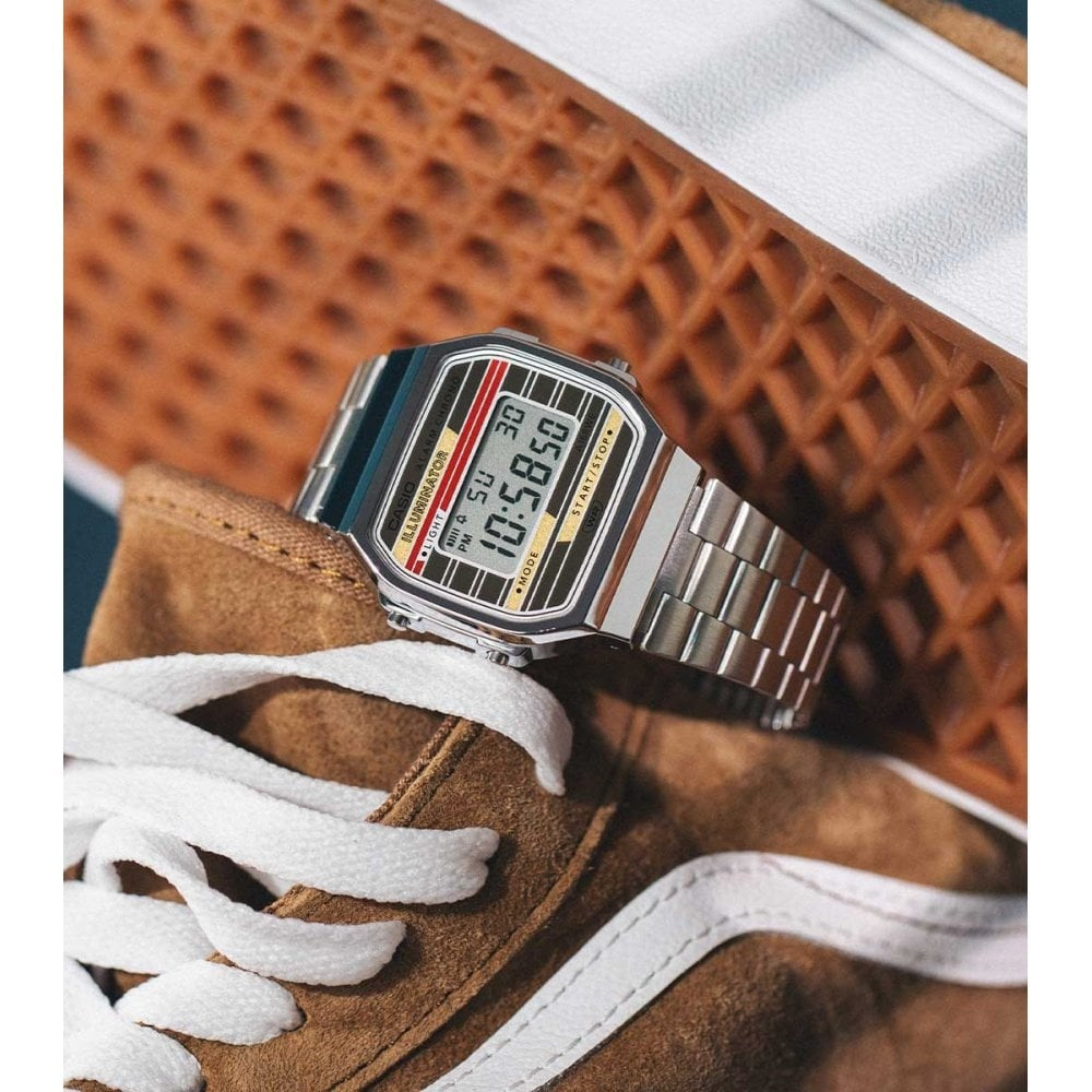 Casio Digital Quarz Watch with Stainless Steel Strap