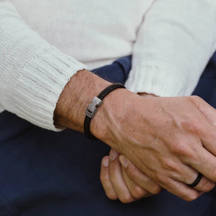 STEEL AND BARNETT ARCHIE BLACK LEATHER BRACELET