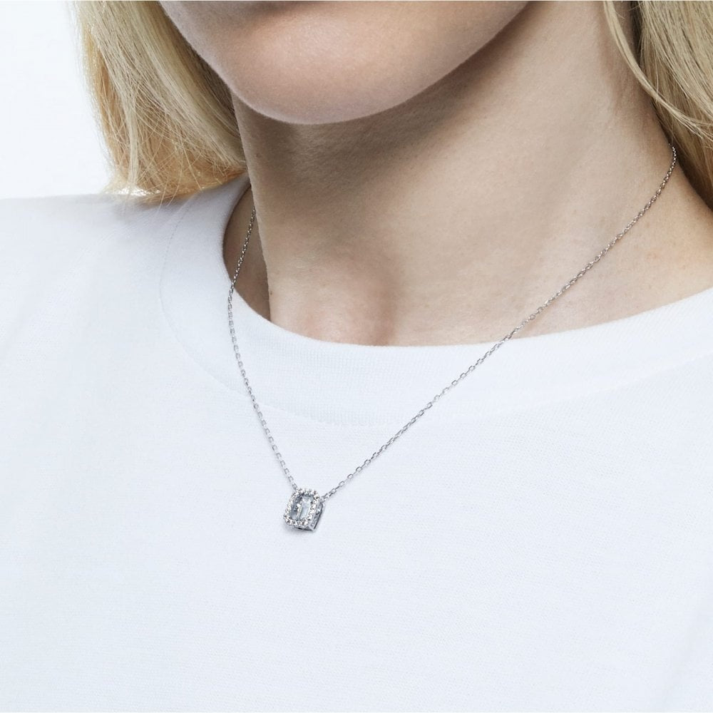 MILLENIA RHODIUM FINISHED OCTOGANOL SHAPED CLEAR CRYSTAL PENDANT