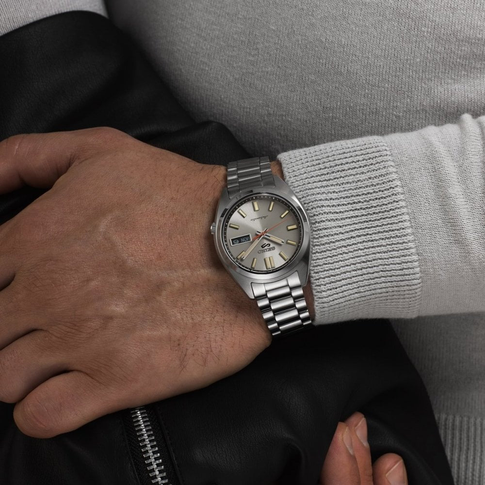 SEIKO 5 SPORTS SNXS REINTERPERATION IVORY DIAL AUTOMATIC GENTS WATCH