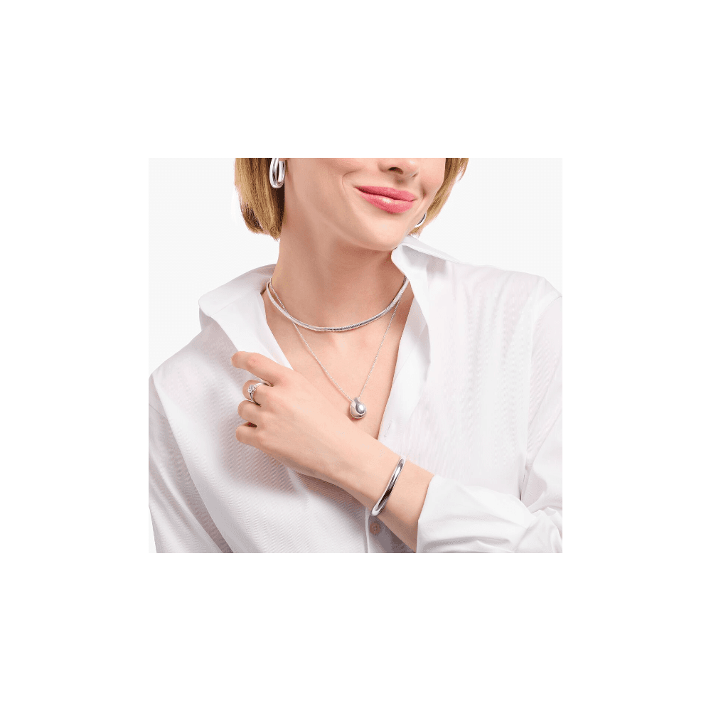 SILVER NECKLACE WITH ORGANIC DROP SHAPE PENDANT
