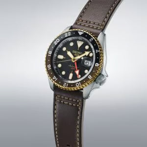 SEIKO 5 SPORTS AUTOMATIC BLACK DIAL WATCH