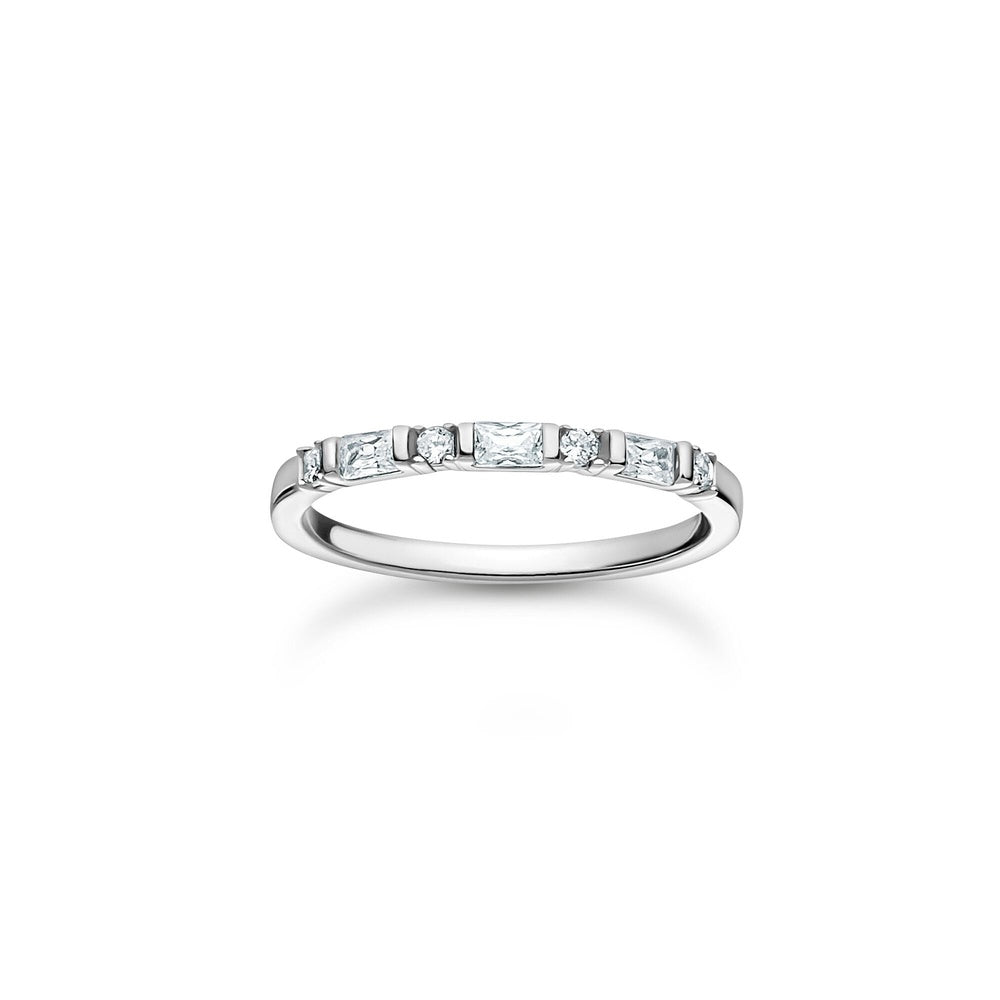 STERLING SILVER ZIRCONIA DANCING STONES RING
