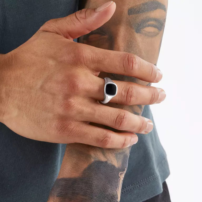 THOMAS SABO BLACK SIGNET RING