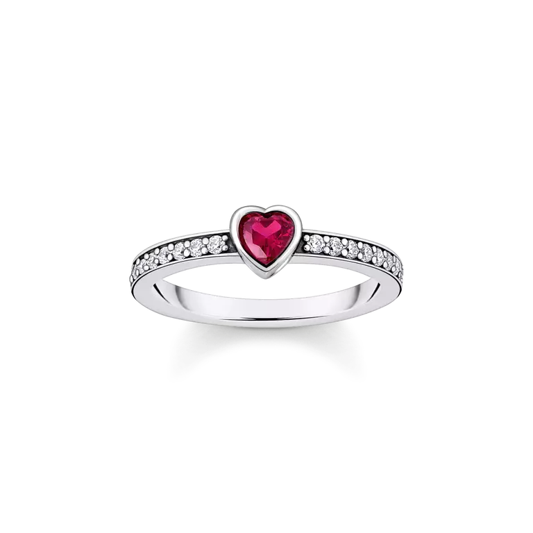 THOMAS SABO SILVER SOLITAIRE RING WITH RED HEART-SHAPED STONE