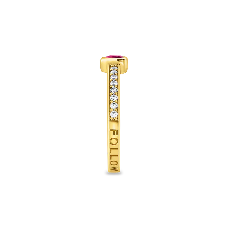 THOMAS SABO GOLD ON SILVER SOLITAIRE RING WITH RED HEART-SHAPED STONE