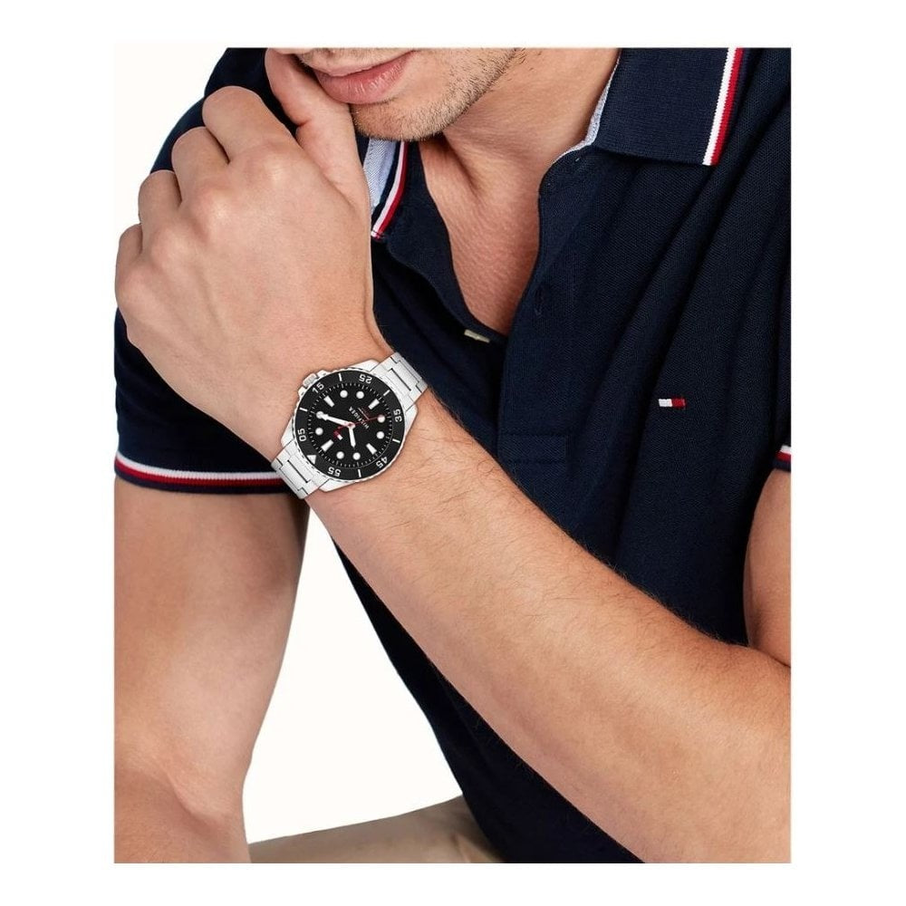 Tommy Hilfiger Oceanic Diver (42mm) Black Dial Gents Stainless Steel Watch