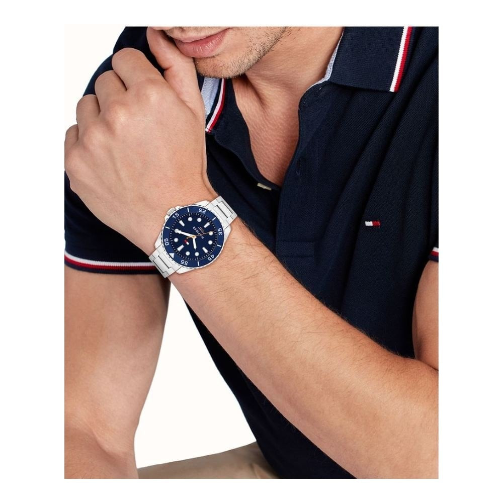 Tommy Hilfiger Oceanic Diver (42mm) Blue Dial Gents Stainless Steel Watch