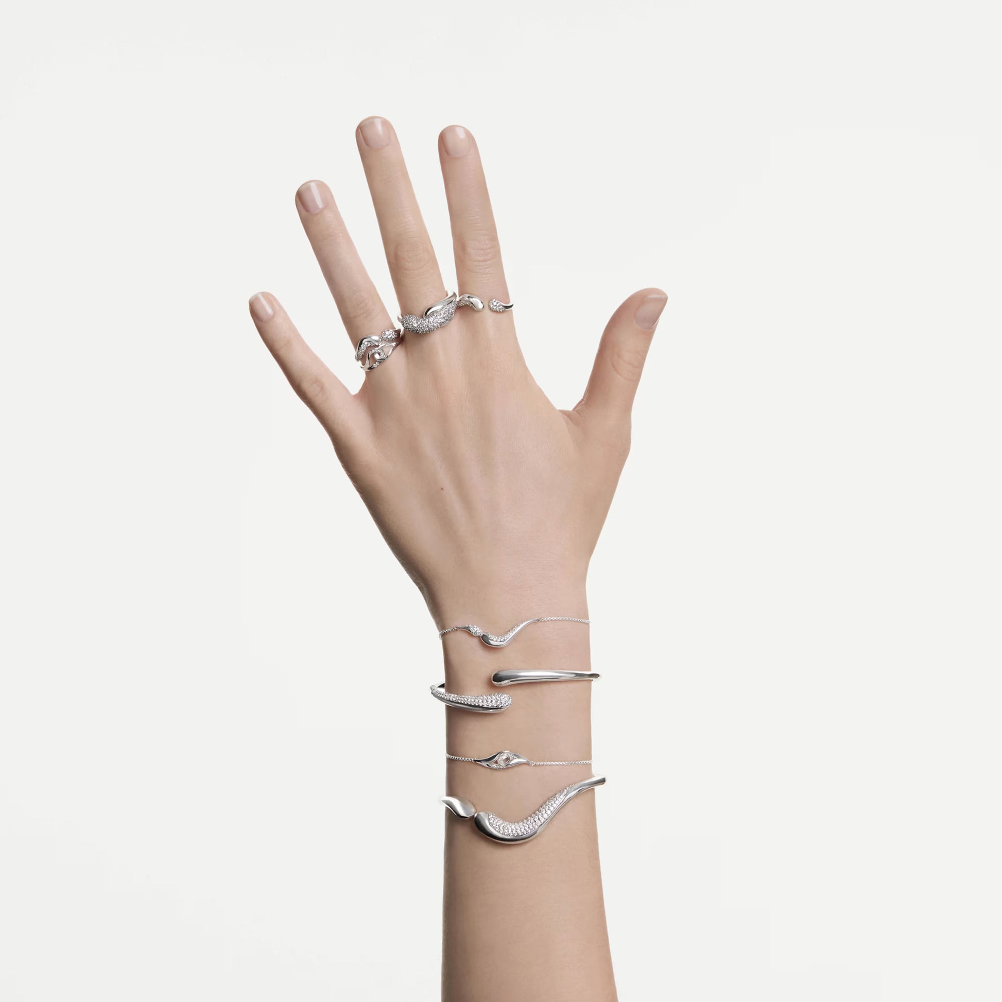 Classica Interlocking Swarovski Ring