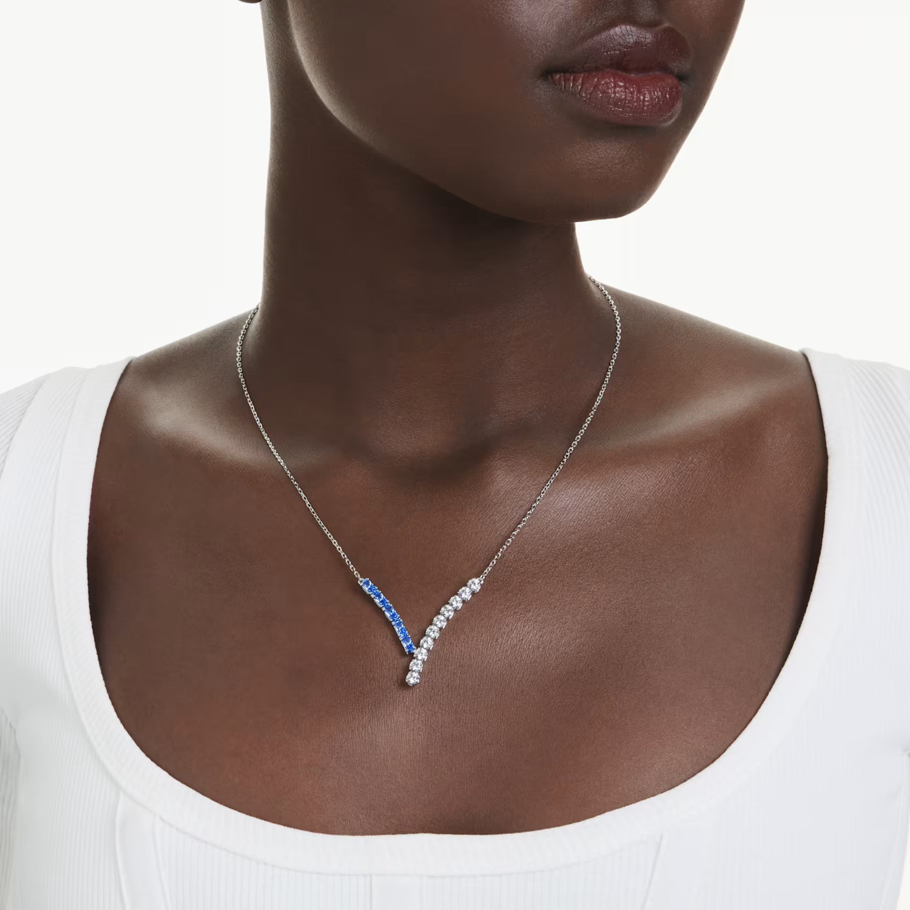 SWAROVSKI MATRIX BLUE MIXED CUTS PENDANT